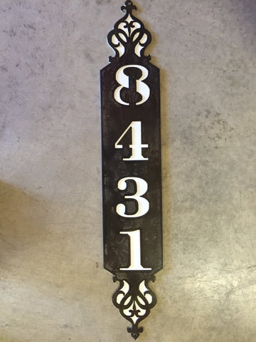 Metal house number vertical with solid piece behind in contrasting color