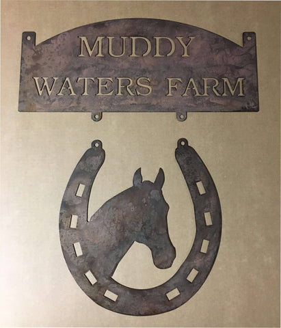 2 pc metal sign with horse shoe and YOUR FARM name